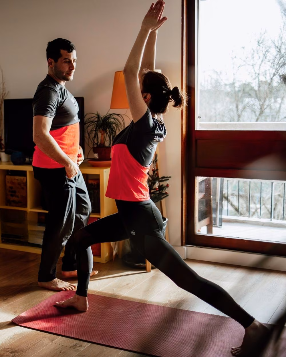 Coaching sportif à domicile en Essonne : séance de renforcement en duo